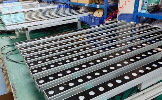 18-48W एल्यूमीनियम एलईडी वॉल प्रोफाइल 24pcs एलईडी प्रकाश स्रोत के साथ इनडोर और आउटडोर दीवार प्रकाश परियोजनाओं के लिए उपयुक्त