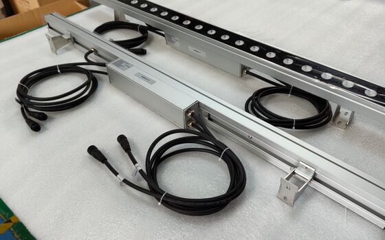 3 वर्ष की गारंटी अवधि एलईडी वॉल वॉशर लाइट्स एल्यूमीनियम मिश्र धातु 1 मीटर लंबाई और वास्तुशिल्प मुखौटा प्रकाश व्यवस्था के लिए प्रकाश समाधान