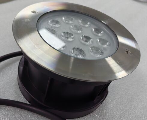 100lmw एलईडी पूल लाइटिंग आरजीबी रंग विकल्प वाटरप्रूफ लाइट्स इनडोर और आउटडोर स्विमिंग पूल सेटिंग्स दोनों के लिए उपयुक्त