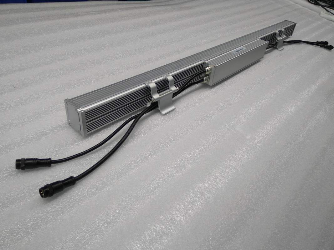 अनुकूलन योग्य और बहुमुखी प्रकाश समाधानों के लिए जी कलर एल्यूमिनियम एलईडी वॉल प्रोफाइल